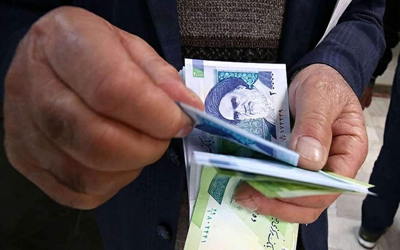 حقوق کارمندان و بازنشستگان دولت